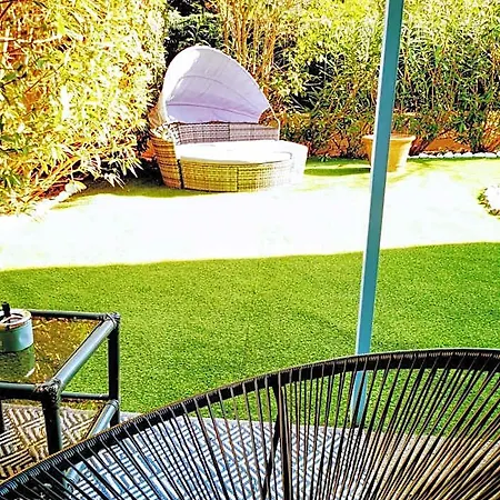Jardin Privatif 300m De La Apartment *