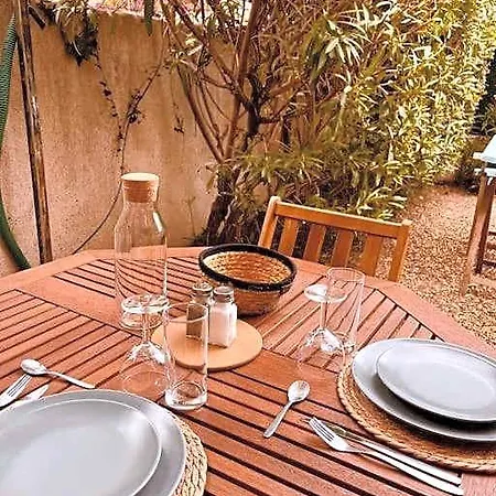 Jardin Privatif 300m De La דירה